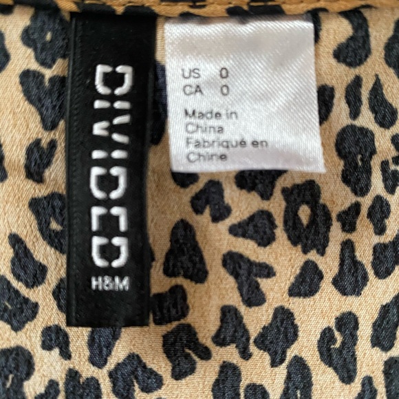 H&M Blouse - Picture 2 of 3